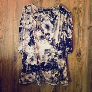 Black & white blouse